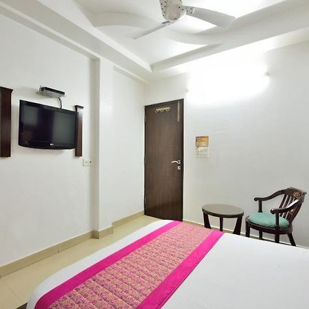 ניו דלהי Hotel Sai International מראה חיצוני תמונה
